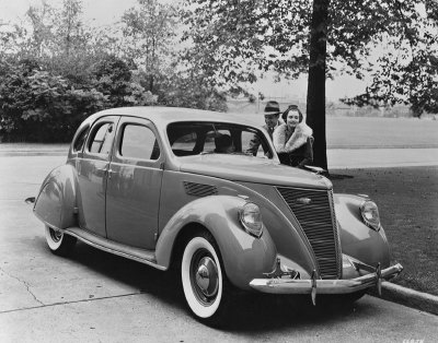 1937 Lincoln Zephyr