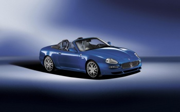 The new Maserati Spyder 90th Anniversary Limited Edition 
will debut at the 2004 Paris Motor Show