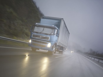 2005 Volvo FM9