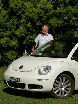 Stephen Walker with the Volkswagen Beetle 10th Anniversary Edition (copyright image) 

Click on the image for a larger view